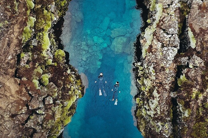 Private Silfra Snorkeling 6 p. group - Meet on Location - with Underwater Photos - Photo 1 of 11