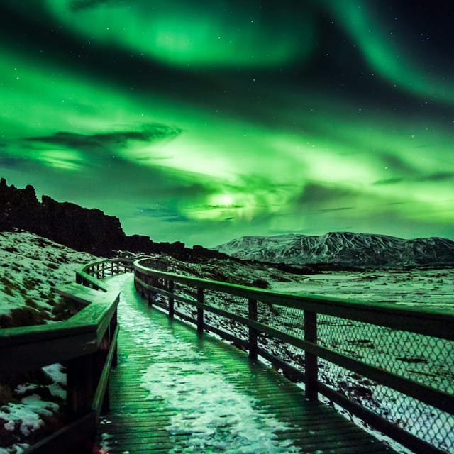 reykjavik-northern-lights-bus-tour_1