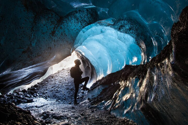 Skaftafell Ice Cave and Glacier Hike - Extra Small Group - Photo 1 of 10