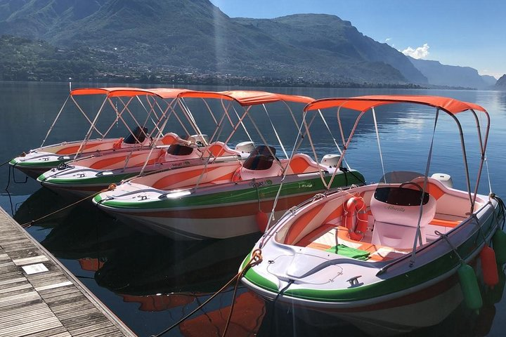 2 hours Boat Rental Lake Como - Photo 1 of 6