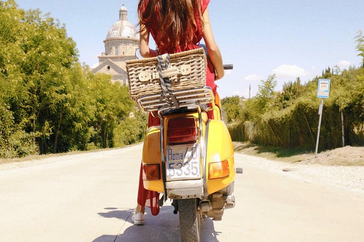 3-Hours Vespa Tour in the Tuscan Hills - Photo 1 of 4