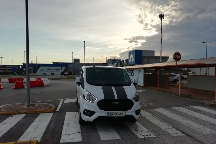 Airport transfer from Trieste Airport to Koper - Photo 1 of 4