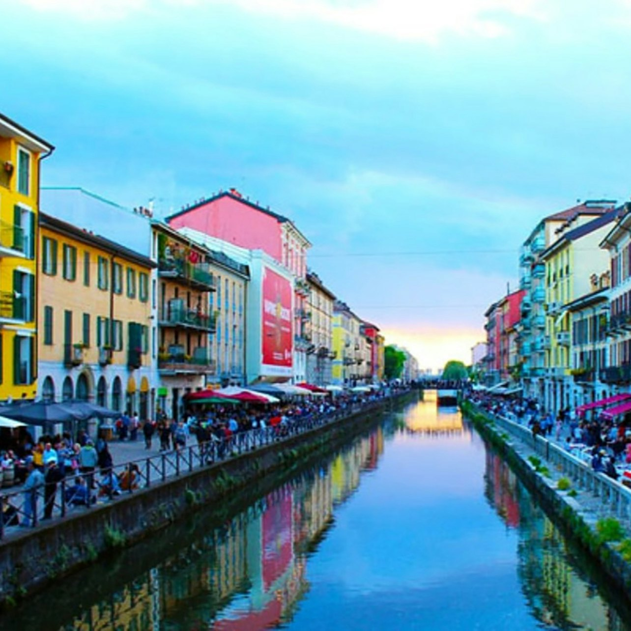 Aperitif by boat on the Navigli - Photo 1 of 11