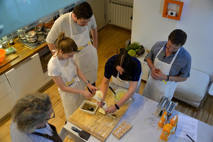 Bari: Traditional Italian pasta Hands-on cooking class - Photo 1 of 7