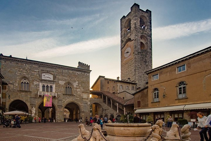 Bergamo: 2.5-hour private walking tour of the Upper Town - Photo 1 of 5