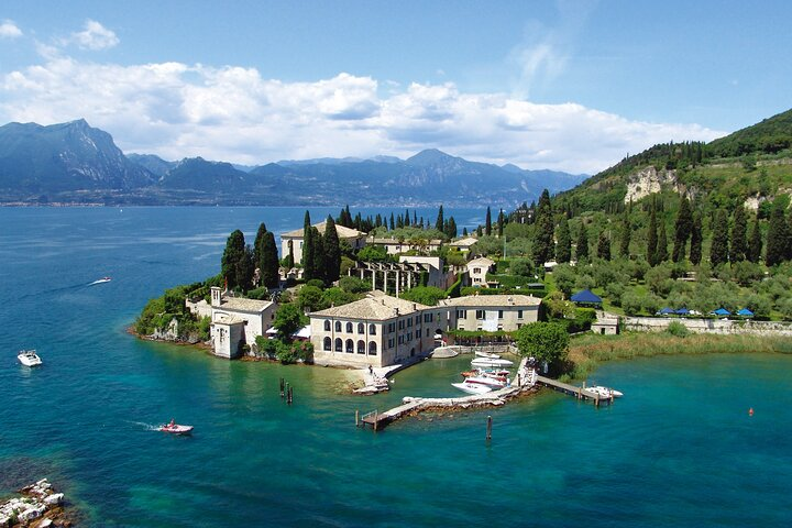 Boat Tour of Punta San Vigilio - Photo 1 of 6