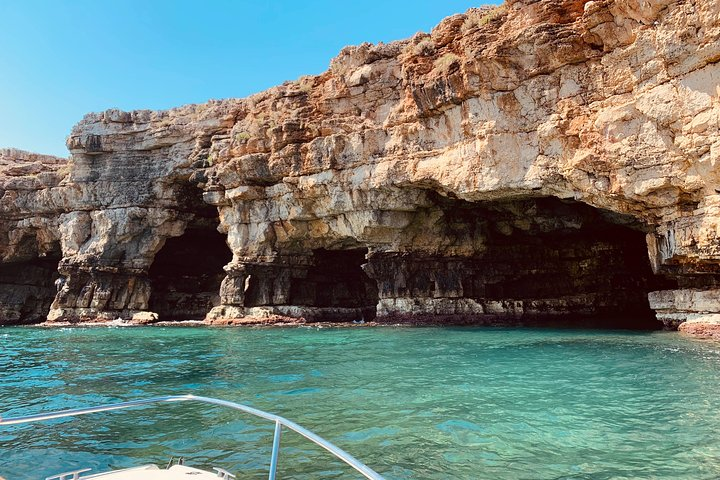 Boat tour of the Polignano a Mare caves with aperitif - Photo 1 of 9