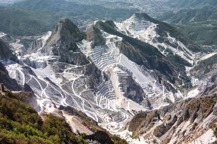 Carrara: Exclusive Marble Cave Tour Adventure in a 4x4 - Photo 1 of 10