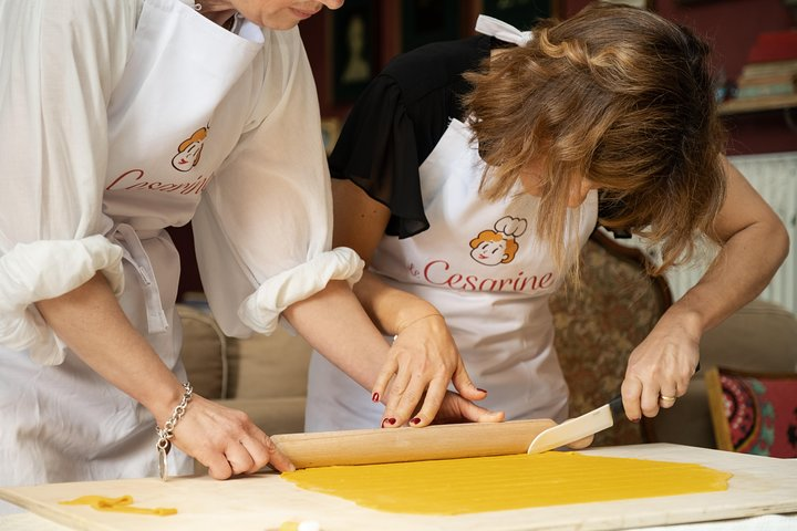 Learn how to roll pasta