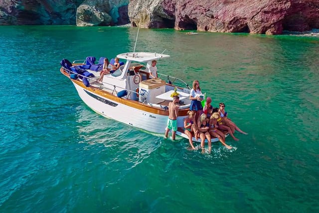 Cinque Terre SHARED boat tour, Amazing Experience

 - Photo 1 of 13