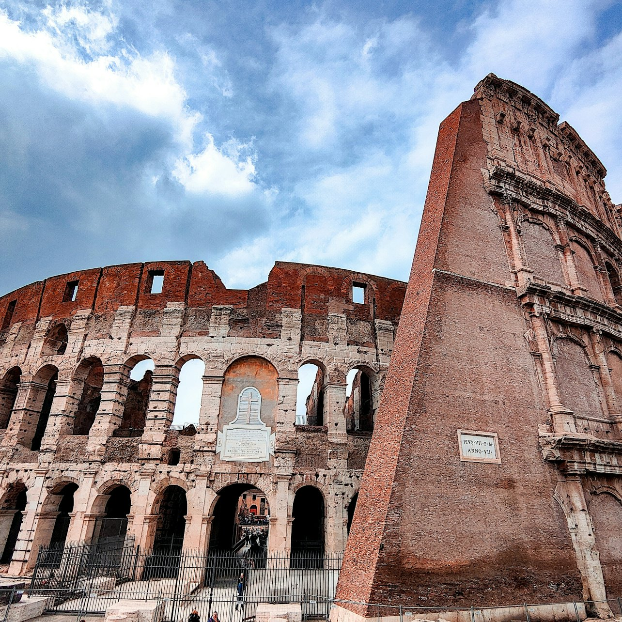 Civitavecchia Harbour: Roundtrip by Bus to Rome - Photo 1 of 5