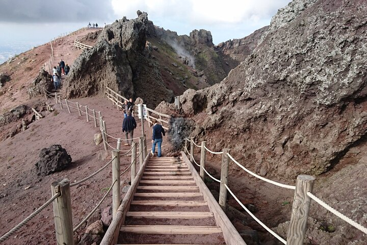 walking Mt. Vesuvius 