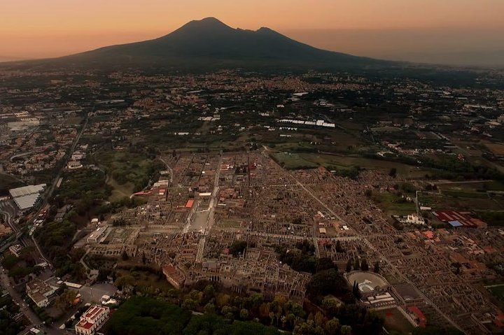 POMPEII