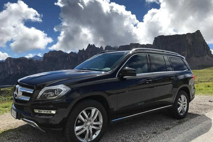 Available 4 wheel drive car and minivan up to 8 passengers. Passo Giau