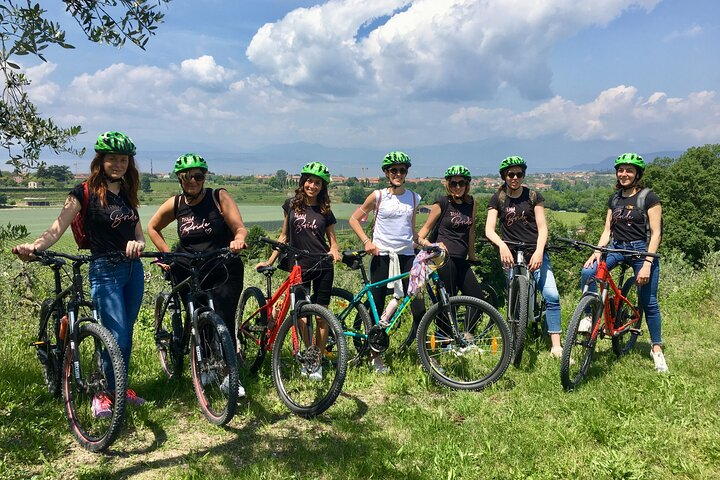 E-Bike Tour and wine tasting in Lazise Countryside - Photo 1 of 13