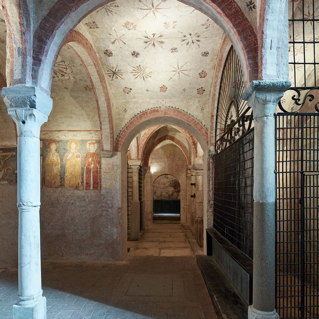 Entrance to the Crypt of San Sepolcro - Photo 1 of 3