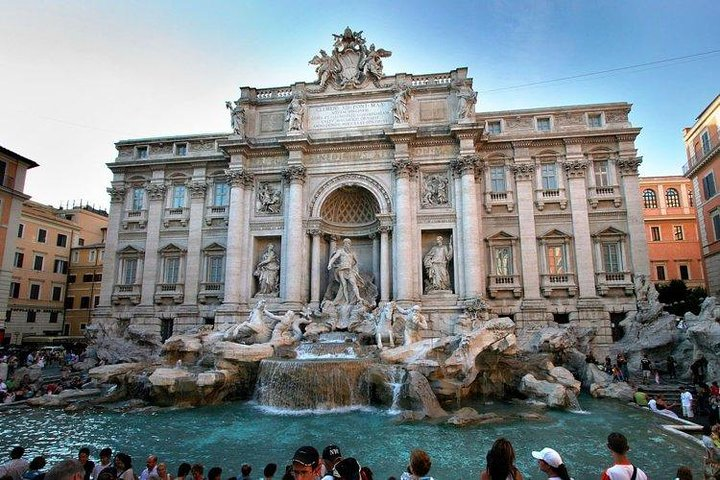 trevi fountain