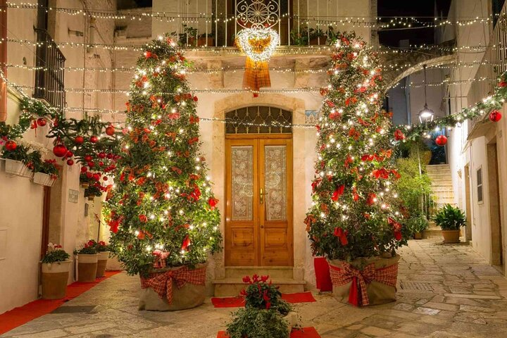 Experience the magic of Christmas between Alberobello Locorotondo and Polignano - Photo 1 of 8