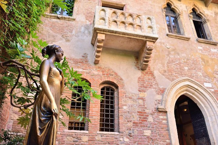 Fascinating Verona: in the Footprints of Romeo and Juliet - Photo 1 of 9