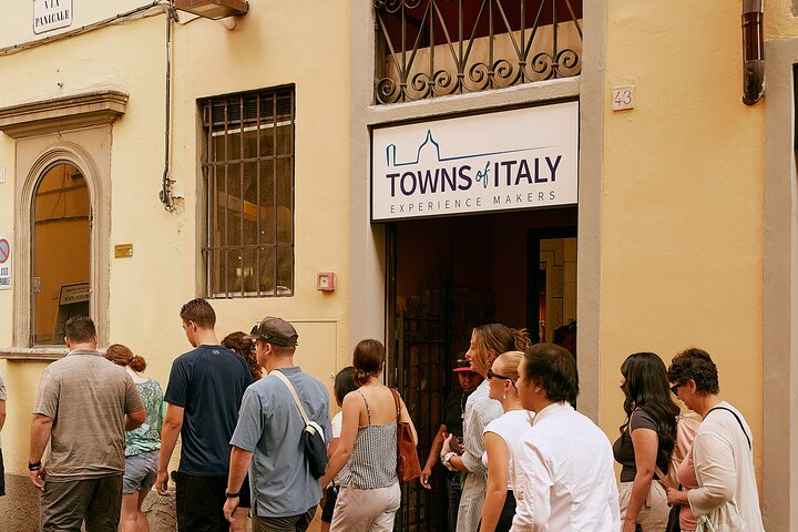 Florence: Crazy for Pasta Cooking Class and Gelato Making - Photo 1 of 17