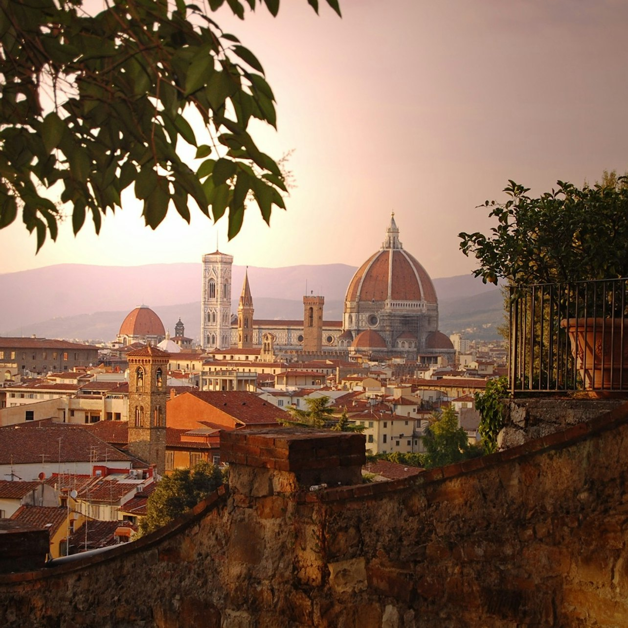 Florence: Guided Walking Tour + Roundtrip from Rome in Rome | Pelago