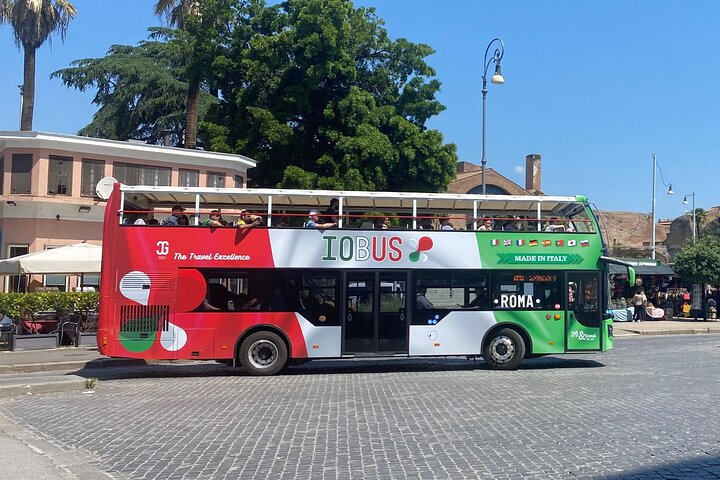 Get-On Get-Off Bus Tour in Rome + FREE APP - Photo 1 of 8