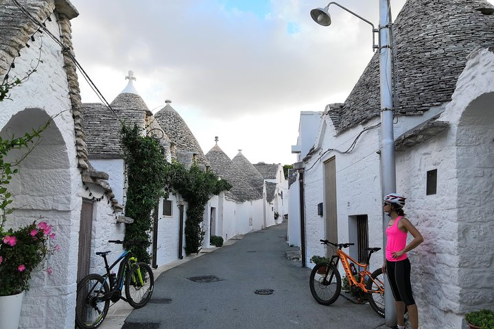 GPS self guide Alberobello and Masseria + Mozzarella and Focaccia tastings by E-bike - Photo 1 of 6