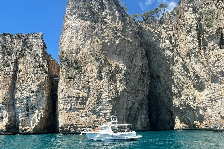 Grotta del Turco and Montagna Spaccata