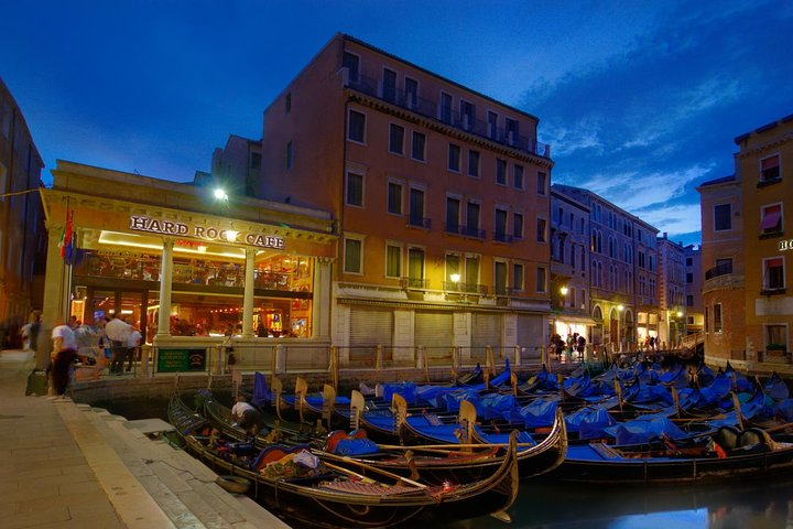 Hard Rock Cafe Venice with Set Lunch or Dinner - Photo 1 of 12