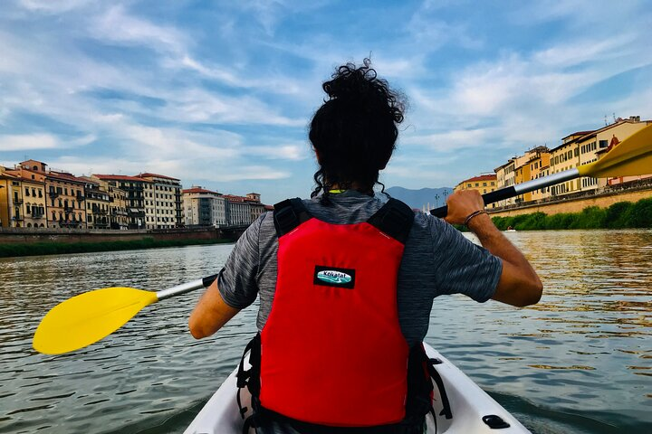 Kayak tour on the river Arno, Pisa (aperitif upon request) - Photo 1 of 9