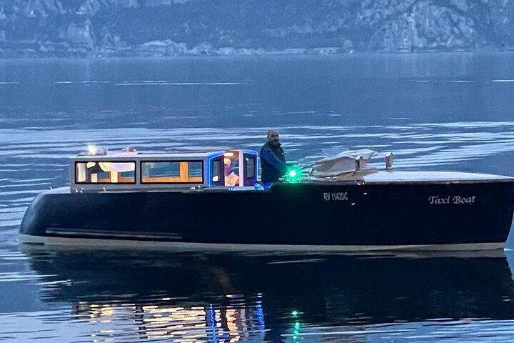 Lake Garda Tour aboard a Venetian Taxiboat - Photo 1 of 6