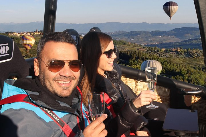 Luxury Balloon Tour in Tuscany - Photo 1 of 7