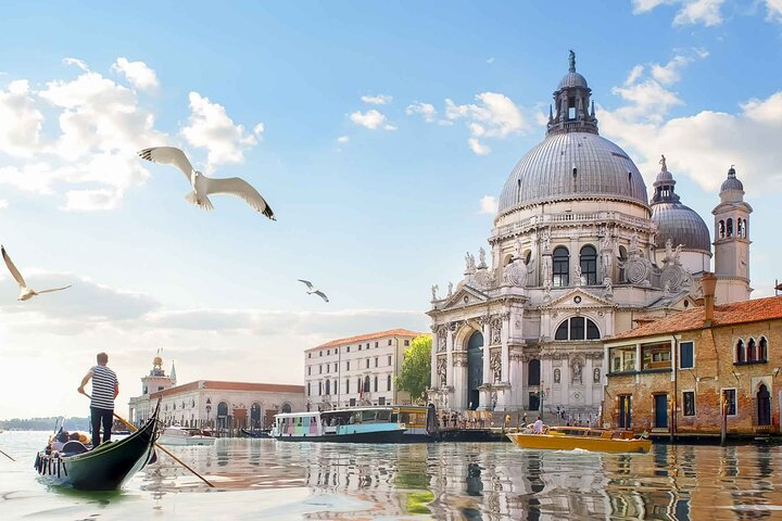 Magical Gondola Journey: Explore Venice's Grand Canal in Style! - Photo 1 of 25