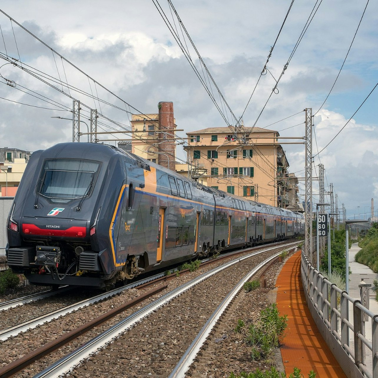 Malcesine: Garda Link Bus + Train From Venice - Photo 1 of 9