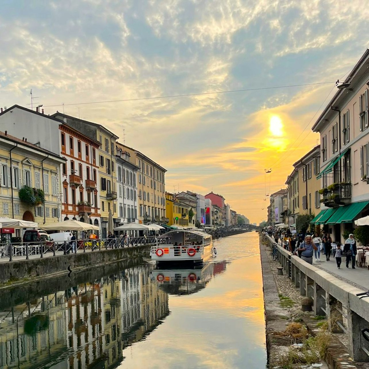 Milan: Navigli and Darsena Boat Tour - Photo 1 of 7