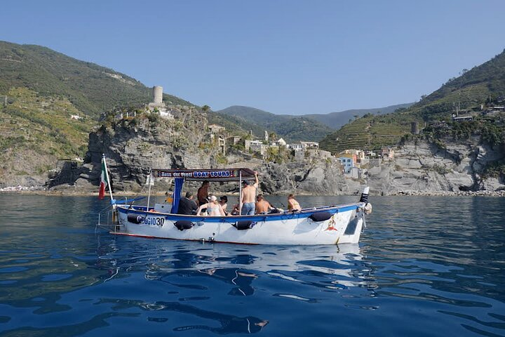 Morning Boat Tour to Cinque Terre with breakfast and brunch - Photo 1 of 17