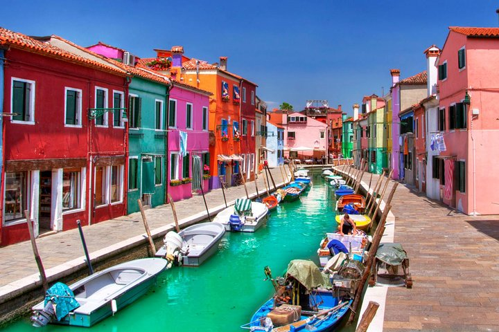 Discover the most colorful island