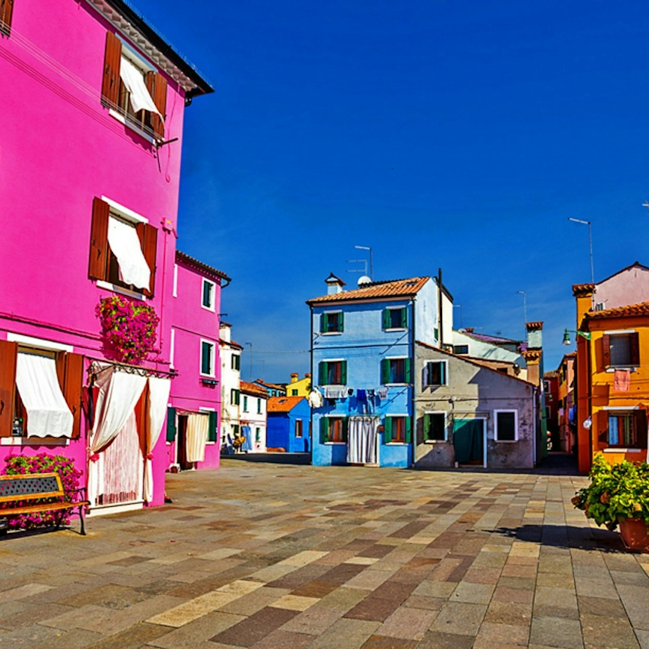 Murano & Burano: Guided Boat Tour - Photo 1 of 3