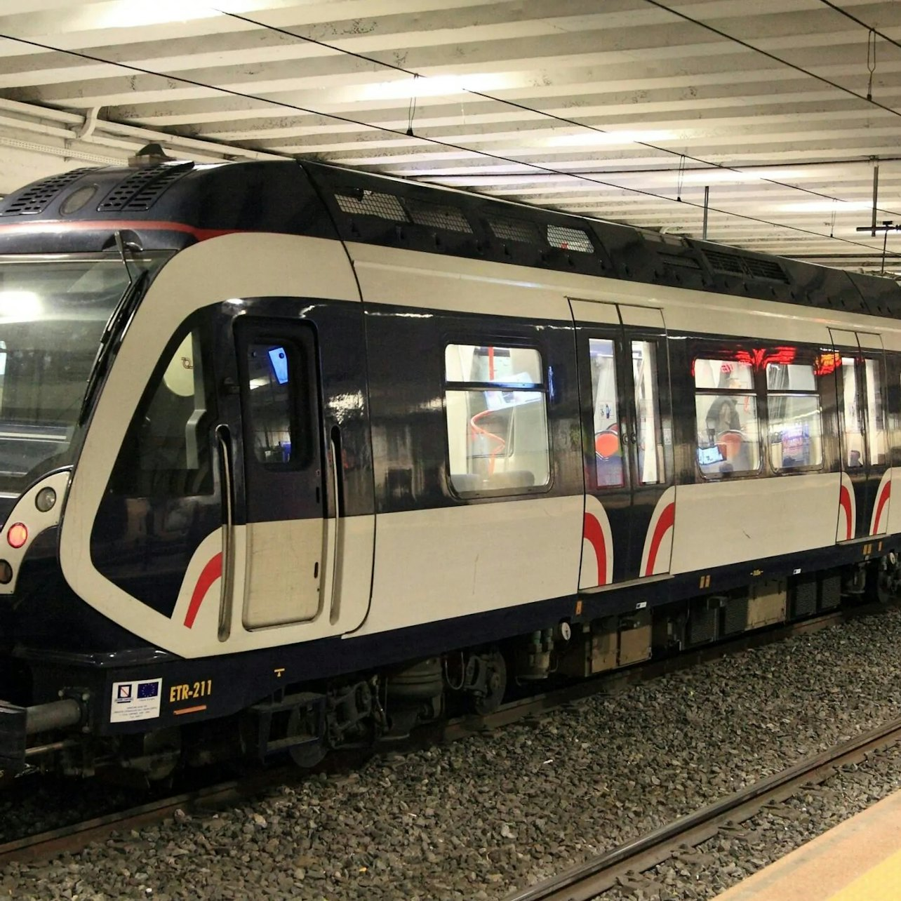 Naples: Train Transfer Porta Nolana From/To Sorrento - Photo 1 of 6