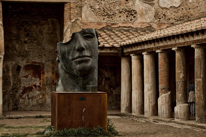 POMPEIAN FACE