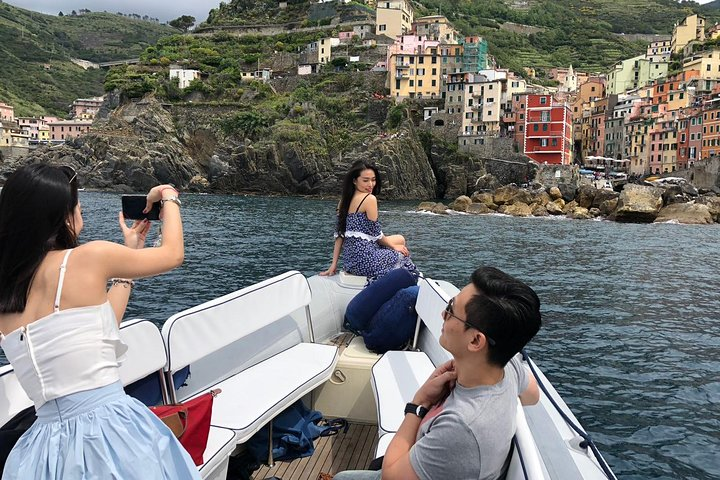 Private Boat Tour Along the Cinque Terre  - Photo 1 of 10