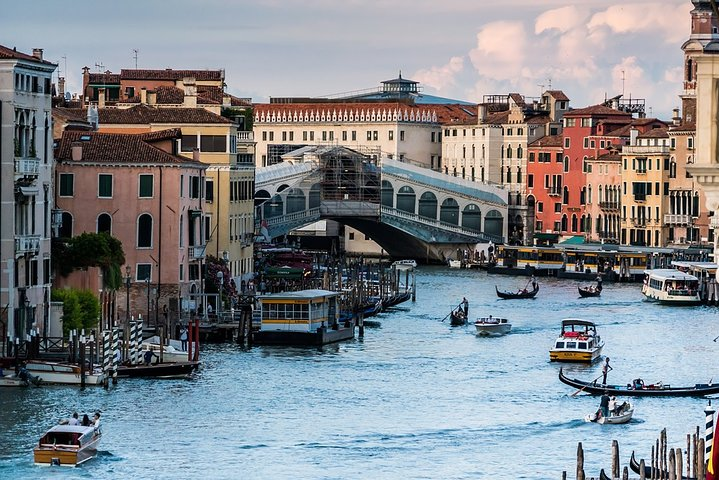 Private Full Day Tour from Milan to Venice with local tour guide and fast train - Photo 1 of 7