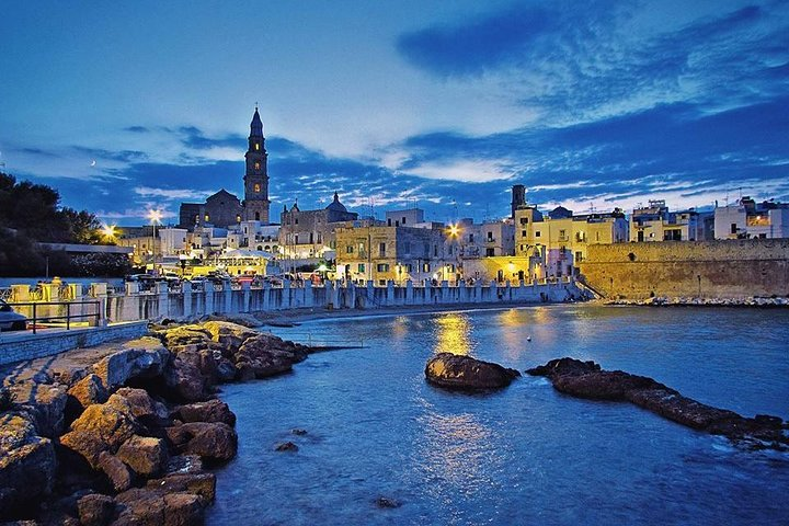 Panoramic view of the Porta Vecchia and the historic center of Monopoli