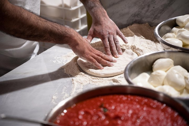 Private Pizza & Tiramisu Class at a Cesarina's home with tasting in Verona - Photo 1 of 3