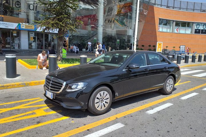 Private Transfer from Naples (Hotel, b&b) to Fiumicino Airport - Photo 1 of 8