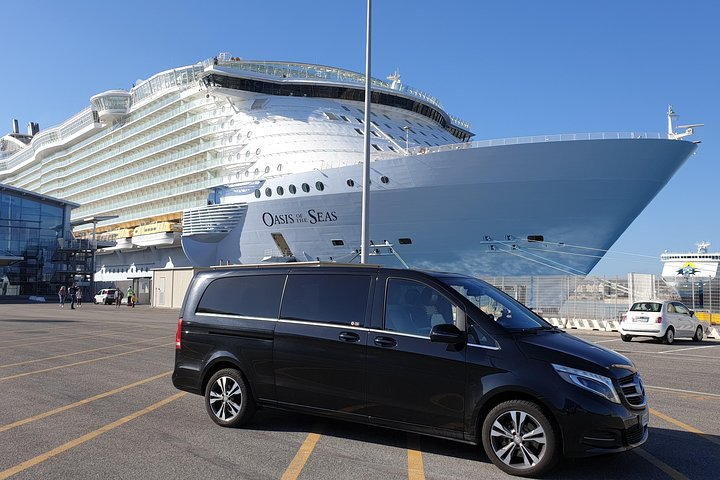  Private transfer to/from Civitavecchia port Mercedes V class  - Photo 1 of 16