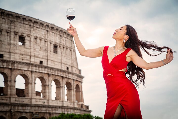 Private Vacation Photographer in Rome - Professional Photo Shoot - Photo 1 of 25