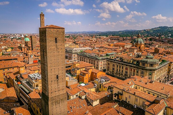 Private Walking Tour of the Historic Center of Bologna - Photo 1 of 10