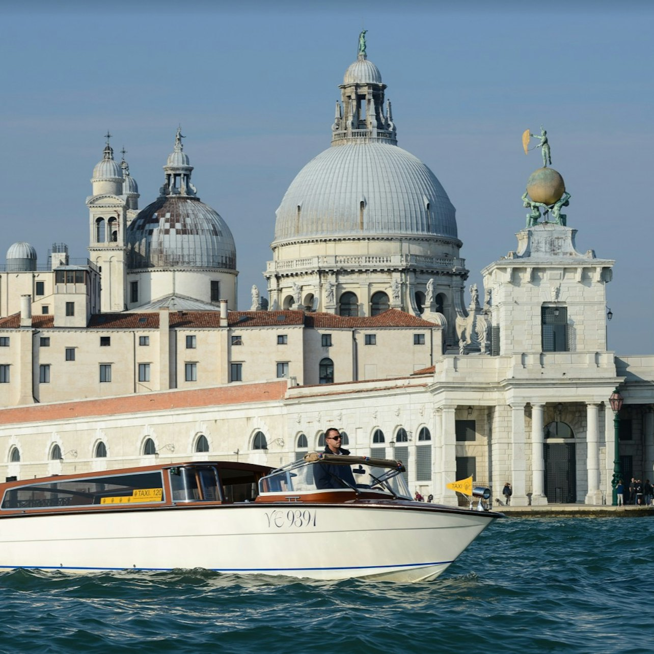 Private Water Taxi from Santa Lucia Train Station to Hotel - Photo 1 of 3