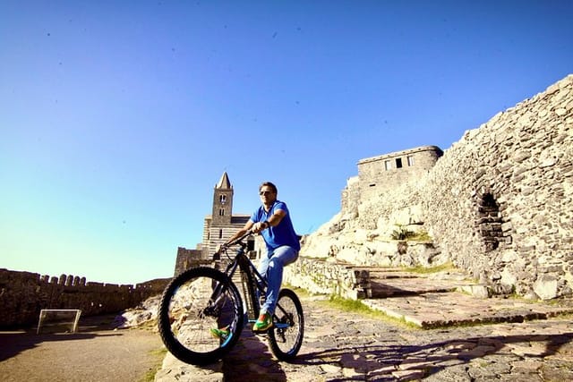 Riding to Portovenere: an e-bike tour across the magic of "Golfo dei Poeti" - Photo 1 of 7